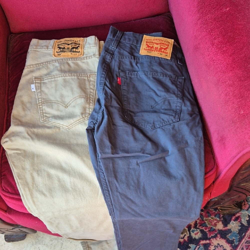 2 Pair Levis 30x30, 512 And 508